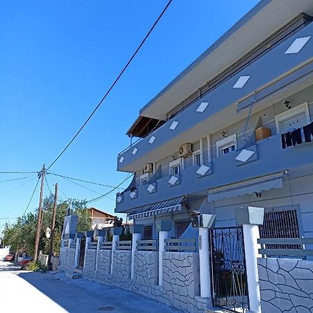 Seven Seas Apartments Artemida  Ngoại thất bức ảnh