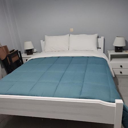 Seven Seas Apartments Artemida  Ngoại thất bức ảnh
