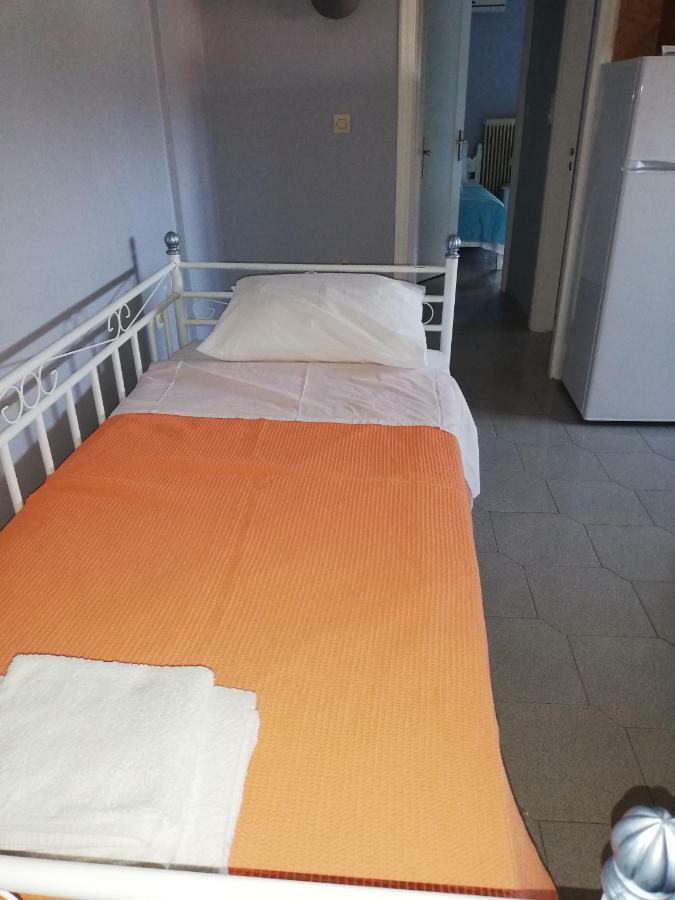 Seven Seas Apartments Artemida  Ngoại thất bức ảnh
