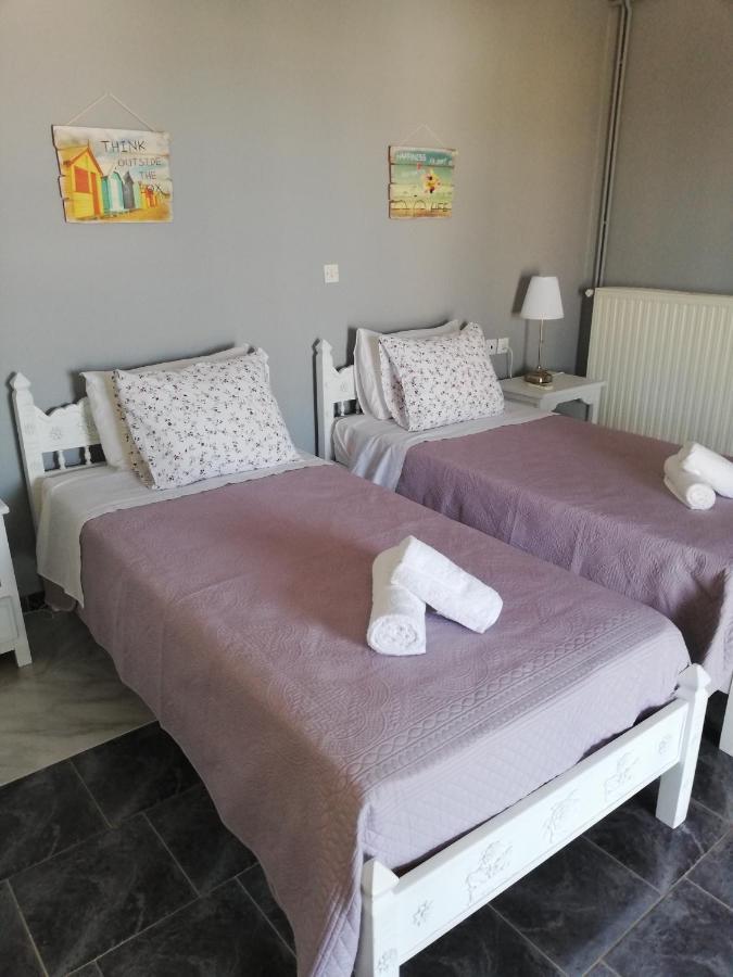 Seven Seas Apartments Artemida  Ngoại thất bức ảnh